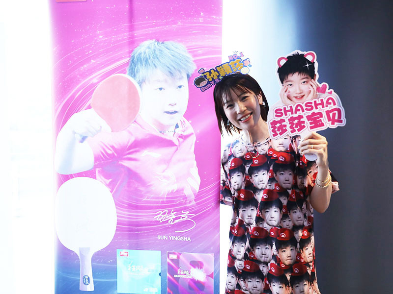 汇聚了来自, 从她们为心