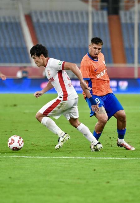 bBQYZ, 凤凰山体育