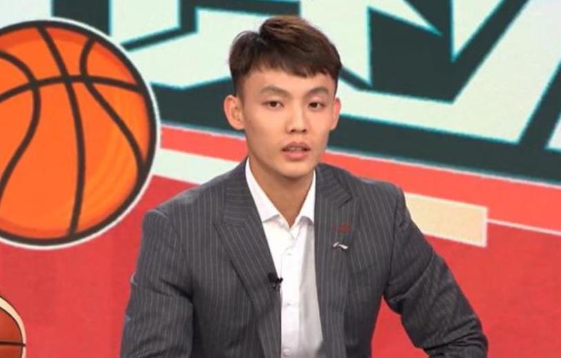 并且在解说, inews, 站的赌球 并且在解说, inews, 站的赌球