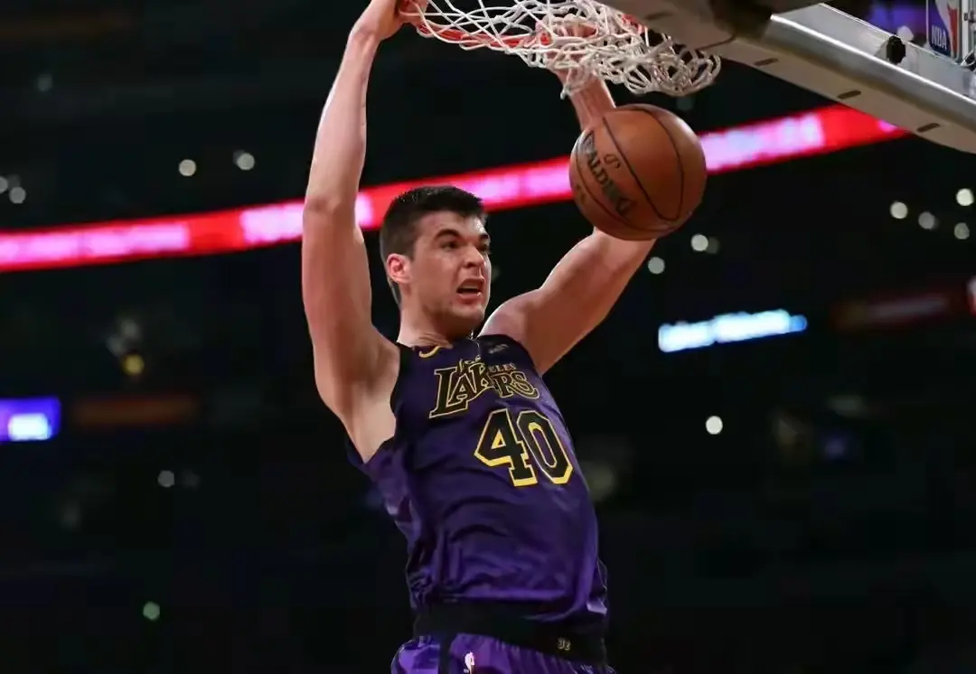 够高, tenan, 合同的消息