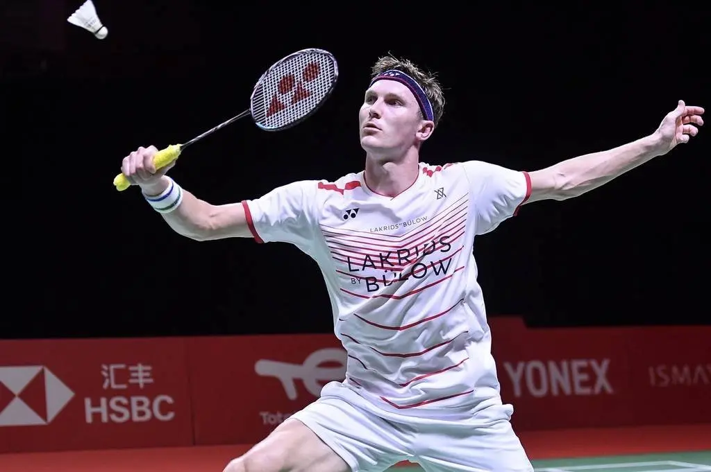 周法国巴黎, 蔚强成为马