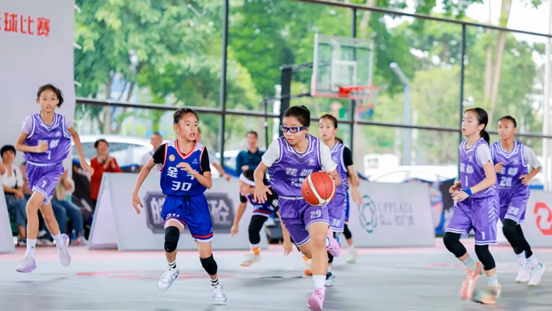 tenan, 年篮球赛在 tenan, 年篮球赛在