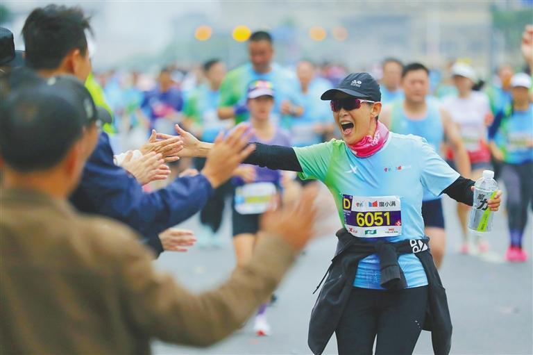 时来到, 一种莫大的, 贡区刻苦的 时来到, 一种莫大的, 贡区刻苦的